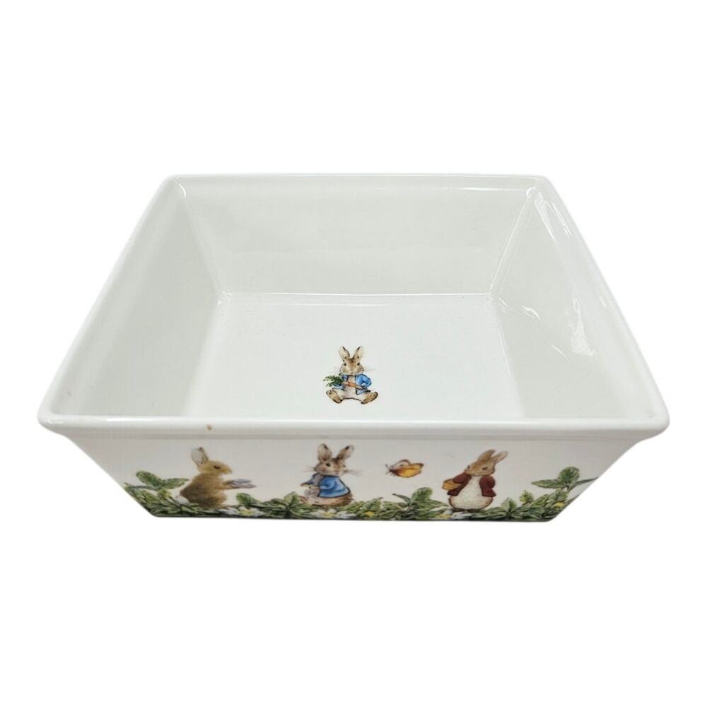 Williams Sonoma 8x8 Peter Rabbit Ceramic Baking Dish Easter Beatrix Potter